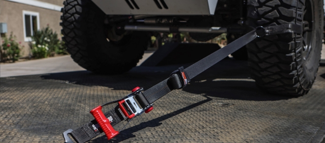 Essential Tips for Using Automotive Tie-Down Straps Safely